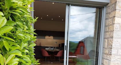 La Villa Bompard 50m² Cœur de Ville Avec Terrasse