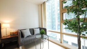 Living area - Downtown Seoul-Prime Location (서울특별시)