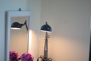 Miscellaneous - LOVELY PLACE, PRIME LOCATION ! (서울특별시)