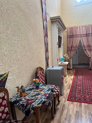 Safe - Shodlik Guest House (Khiva)