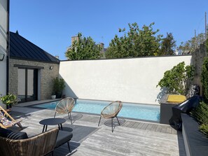 Piscine extérieure, piscine chauffée