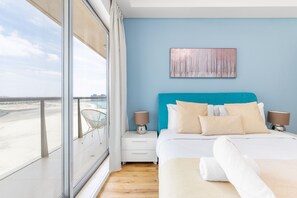 Deluxe Apartment | 1 bedroom, in-room safe, desk, iron/ironing board