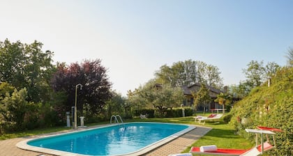 Villa Belveder - Exclusive Pool, Park, and Wi-Fi