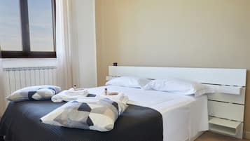 3 bedrooms, bed sheets, wheelchair access