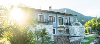 [Montecassino Abbey]Historic villa early 1960s
