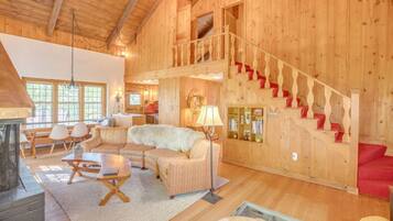 Télévision, cheminée