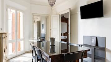 Basic Apartment | Ruang makan