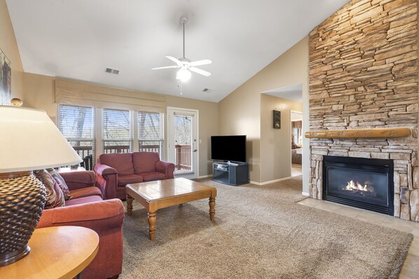 Smart TV, fireplace, DVD player