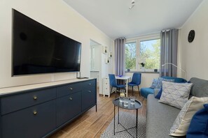 TV - Compact Studio | Close to Park, Pet Friendly (Wroclaw)