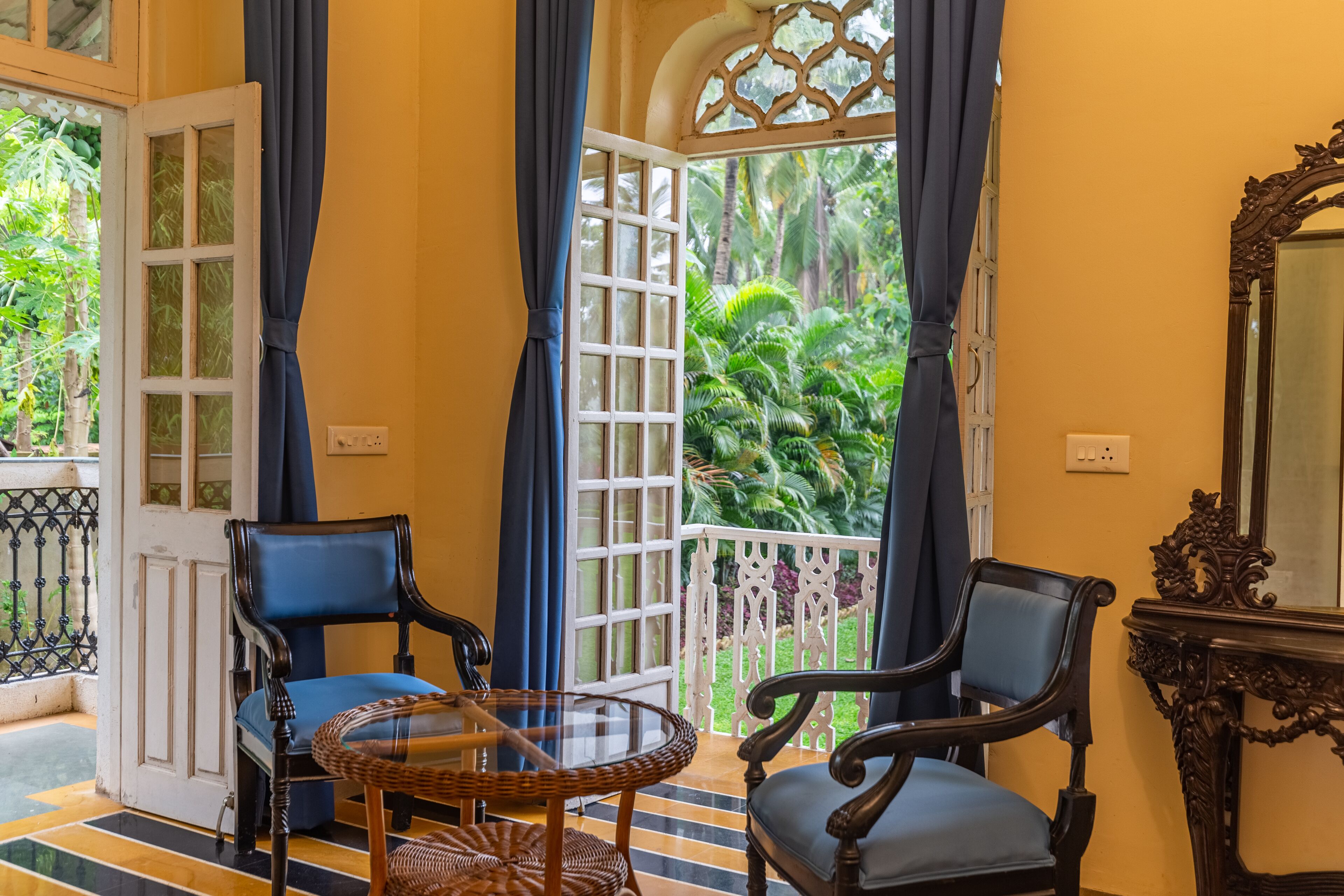 Deluxe Heritage Room | Down comforters, individually decorated, individually furnished, desk