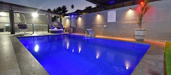 Luxury Villa with heated pool in Zfat