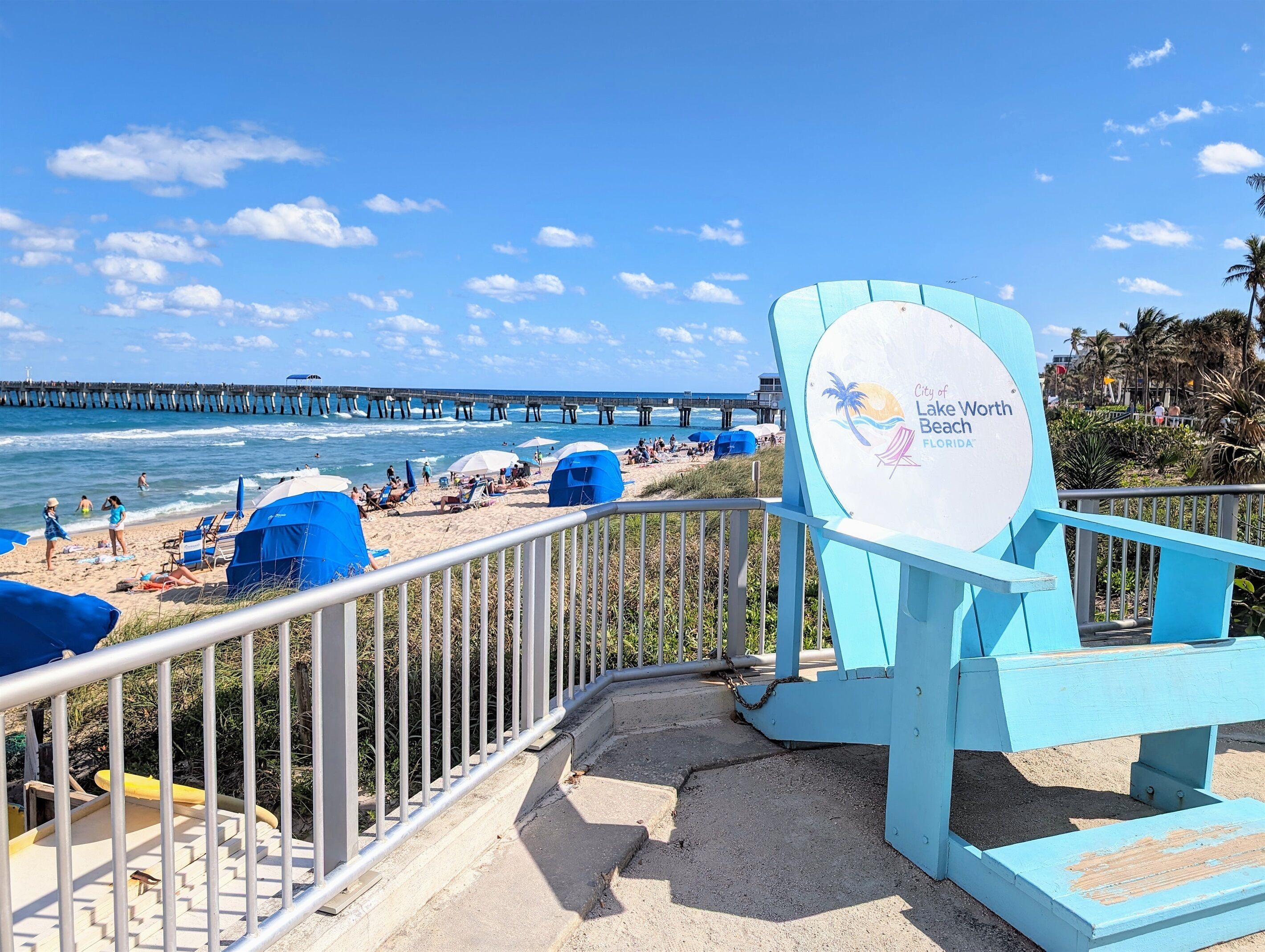 NEW! Dual next door units (2/1 & 1/1) - walk to downtown LW - 1.3mi to beach!