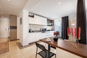 Deluxe-Maisonette, 3 Schlafzimmer | Eigene Küche | Wasserkocher, Toaster, Hochstuhl