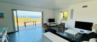 Family vacations in Corsica - comfortable house, sea view and calm