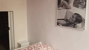 2 bedrooms, iron/ironing board, travel crib, free WiFi