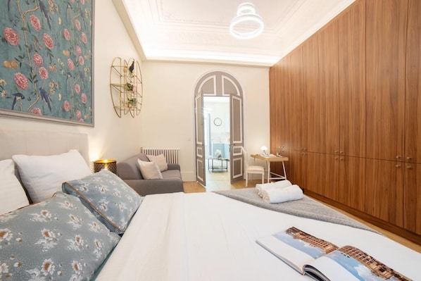 1 chambre, fer et planche à repasser, Wi-Fi, draps fournis