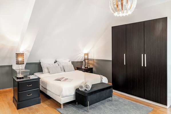 4 habitaciones, tabla de planchar con plancha y wifi gratis 