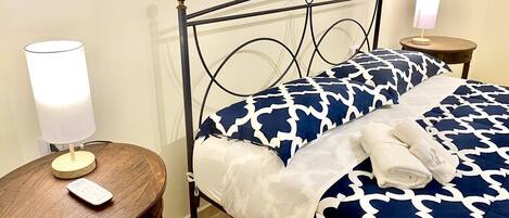 1 soveværelse, skrivebord, strygejern/strygebræt, Wi-Fi