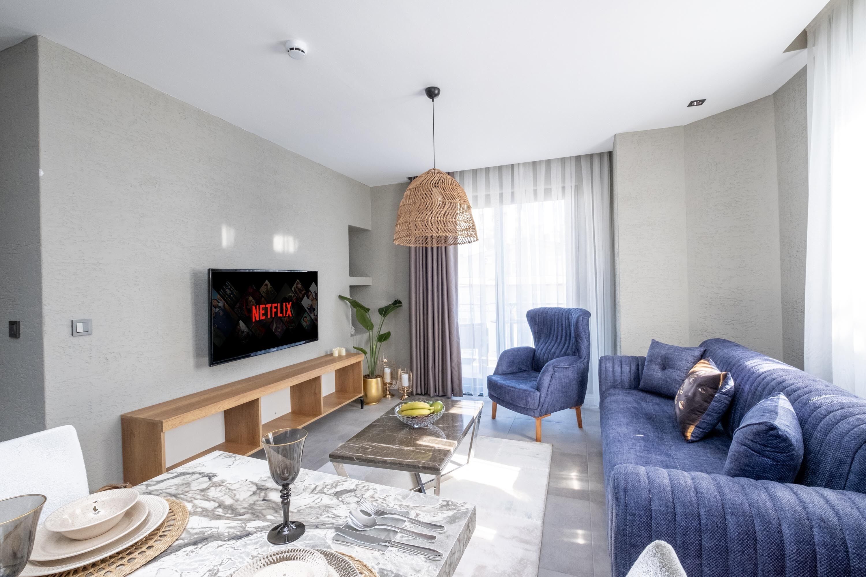 Apartment, Balcony | Living area