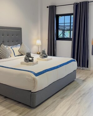 Habitación Premium, 1 cama de matrimonio grande | Escritorio y wifi gratis