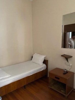 Classic Room | Free WiFi - Otel OVA (Izmir)