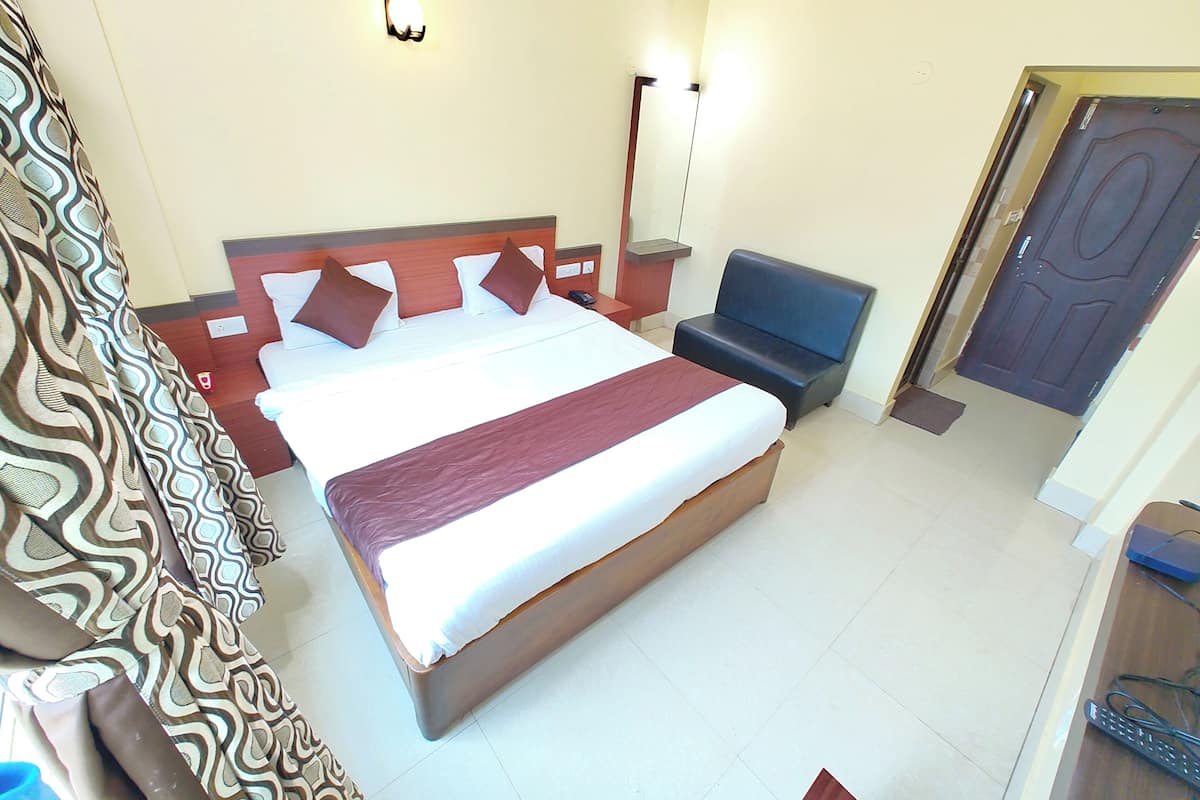 Quarto casal standard | Wi-Fi de cortesia, roupa de cama