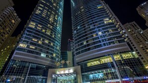 Unclassified image, 3 of 32, button - Sophisticated 3BR w/ Assistant’s Room at Al Fattan Marine by Deluxe Holiday Homes (Dubai)