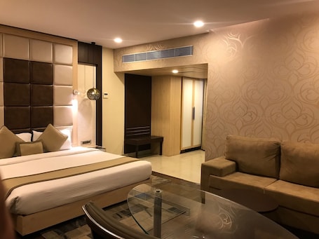 Club Room. Hotel Nataraj