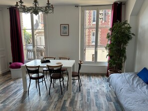 Interior - un Très Beau Apparemment de 2 Pièces - 42m2 (Dieppe)