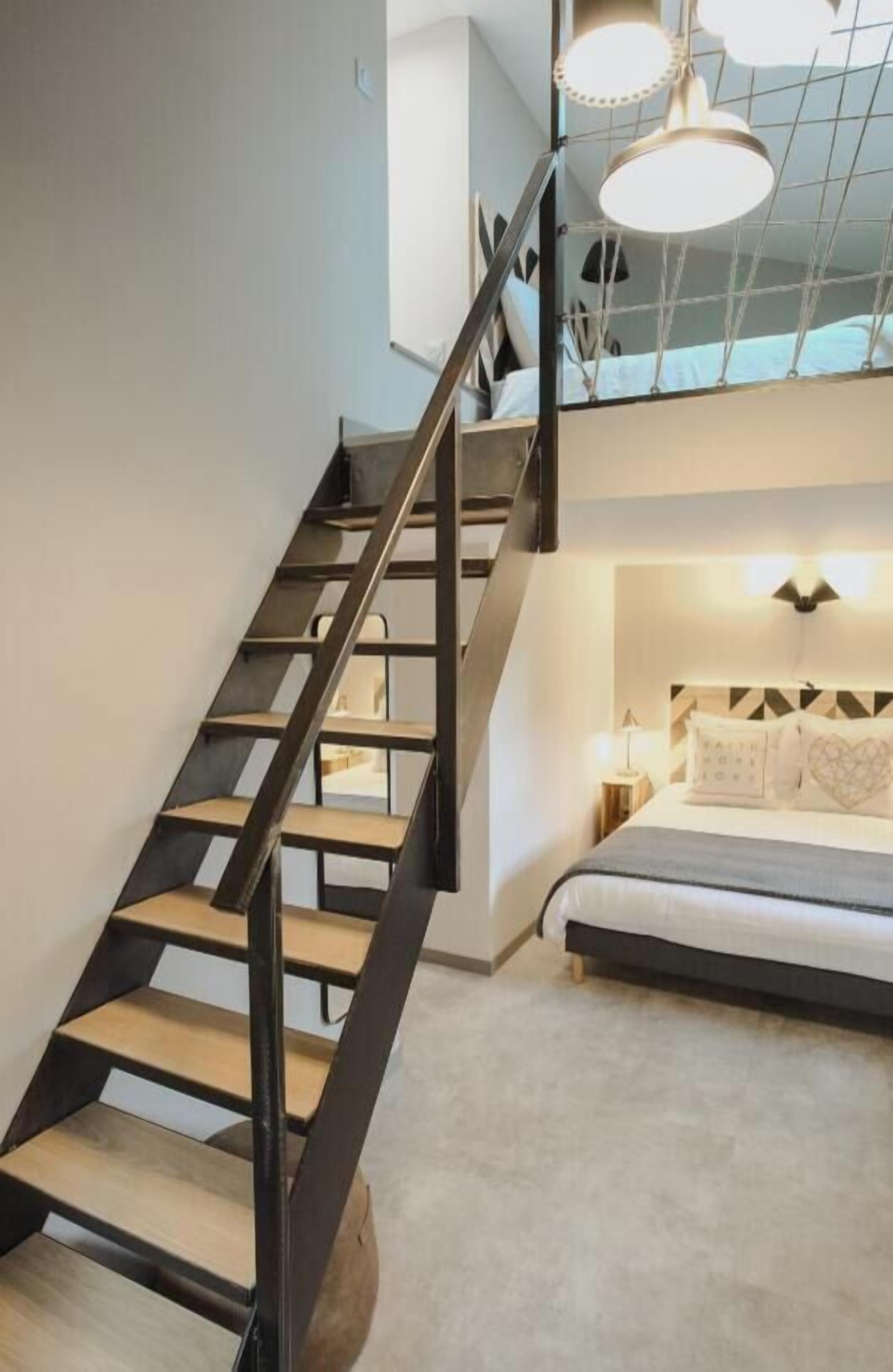 4 bedrooms, desk, iron/ironing board, free WiFi