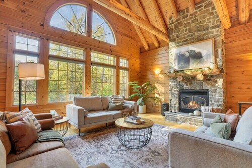 Misty Mountain Lodge  Pickleball  Liberty Ski