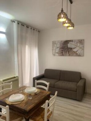 Smart TV - Double Paradise in the center (Cagliari)