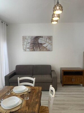 Smart TV - Double Paradise in the center (Cagliari)