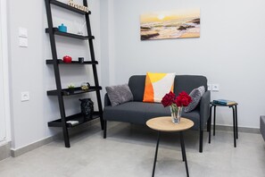 Studio | Living area