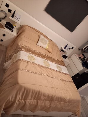 3 chambres, fer et planche à repasser, Wi-Fi