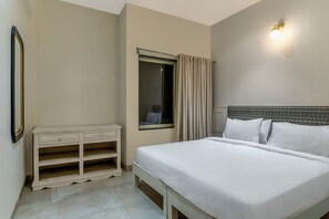 3 Bedroom Apartment with Sit-Out/Balcony
