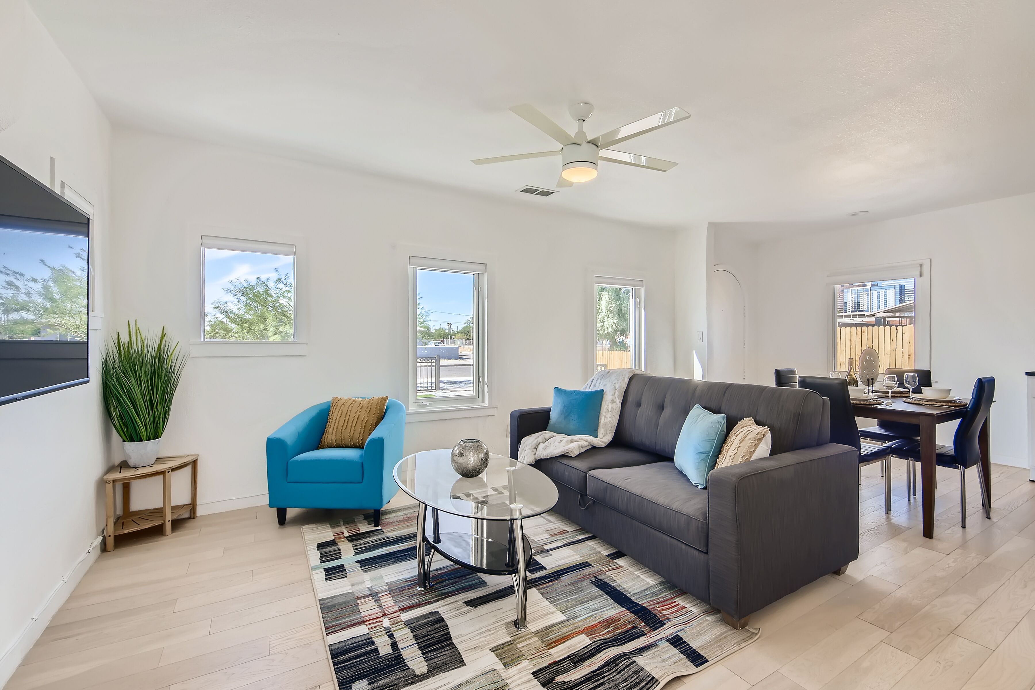 Pet-friendly cottage retreat with private spa, fire pit, BBQ, and more!