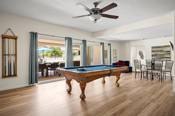 Spielezimmer