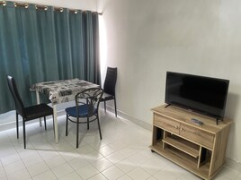 One bedroom king bed | Comodidades do quarto