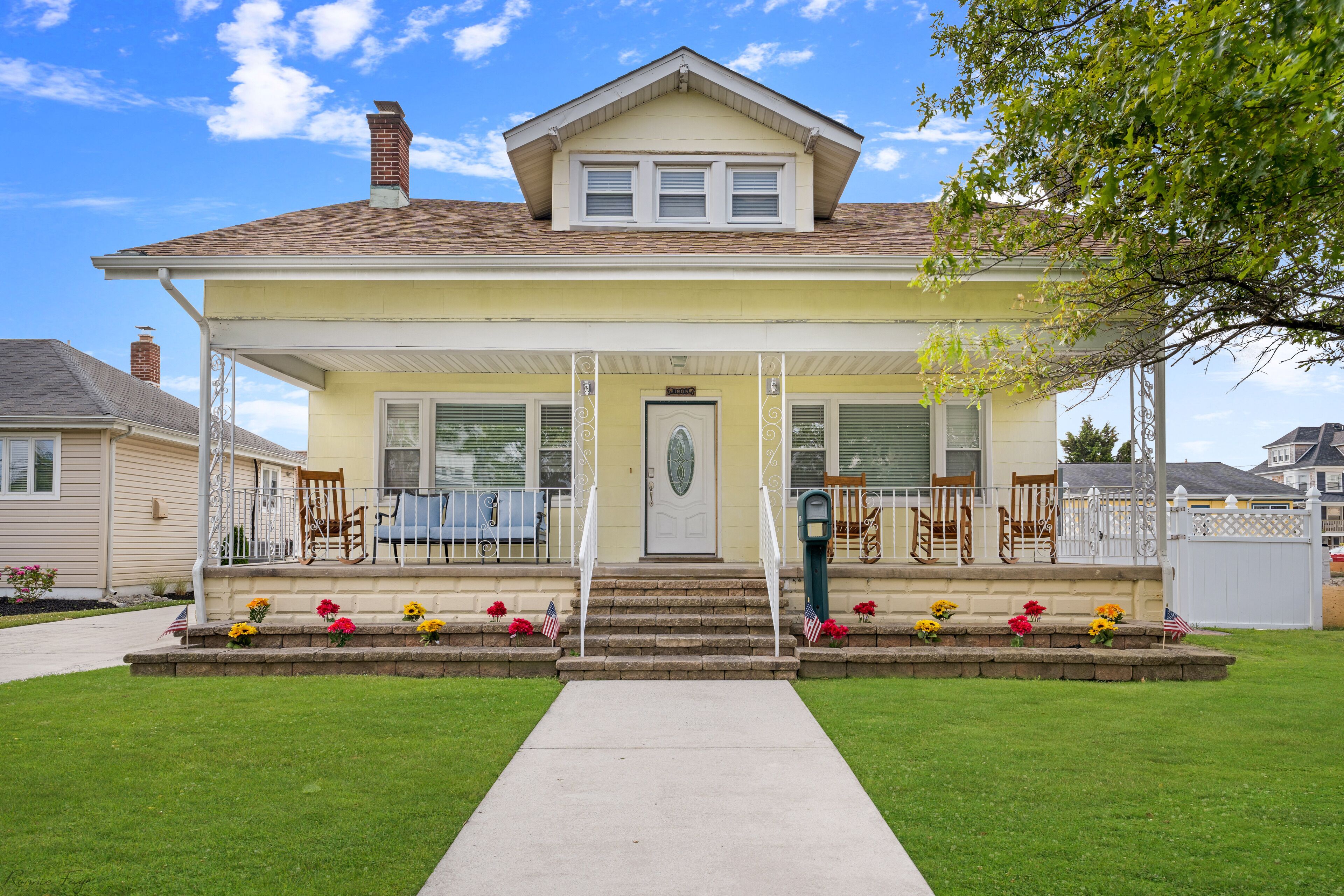 Wild Fudgie Wudgie - 1905 Central Ave - NWW - Sleeps 14 / Pets considered.  
