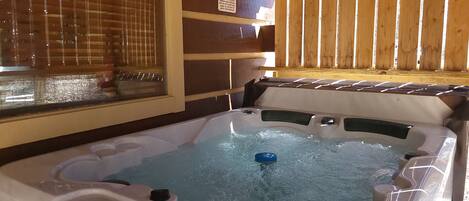 Tina de hidromasaje interior