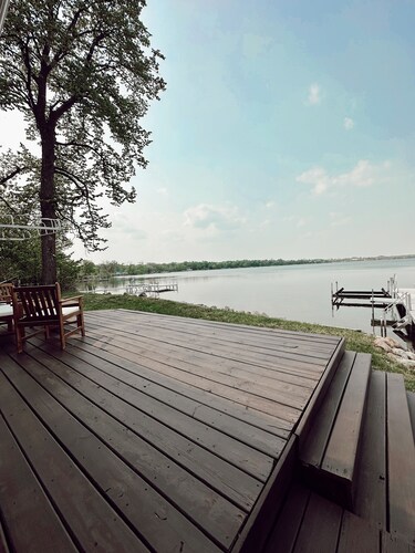 The Darling Cabin, 60's Charm + Modern Flair