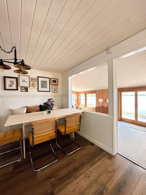 Dining - The Darling Cabin, 60's Charm + Modern Flair (Alexandria)