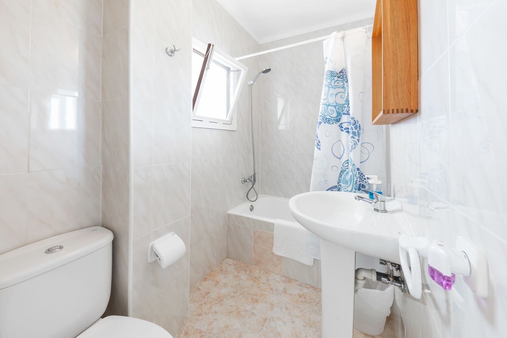 Foto - Hostal Cala Llombards