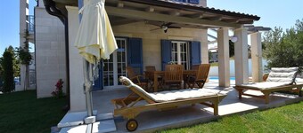 Villa Mala Murter with the swimming pool