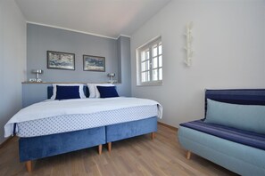 2 chambres, fer et planche à repasser, Wi-Fi gratuit, draps fournis