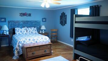 1 bedroom, desk, iron/ironing board, free WiFi