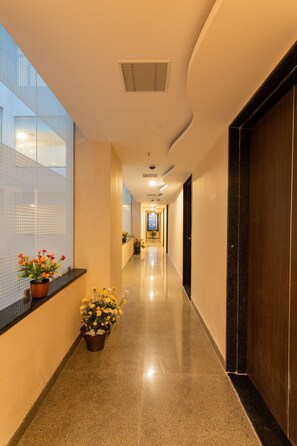 Televisión LED de 32 pulgadas con canales por cable