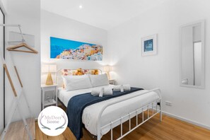 2 bedrooms, iron/ironing board, WiFi, bed sheets - The heart of the CBD - 2BR Modern Apt Wi-Fi (Adelaide)