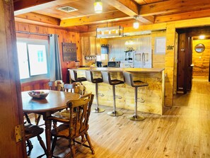 Dining - Eagle and Loon Lookout (Carp Lake)